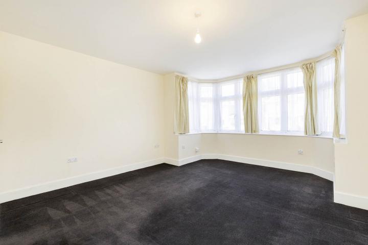 Modern Studio Apartment Deerhurst Road, Willesden Green